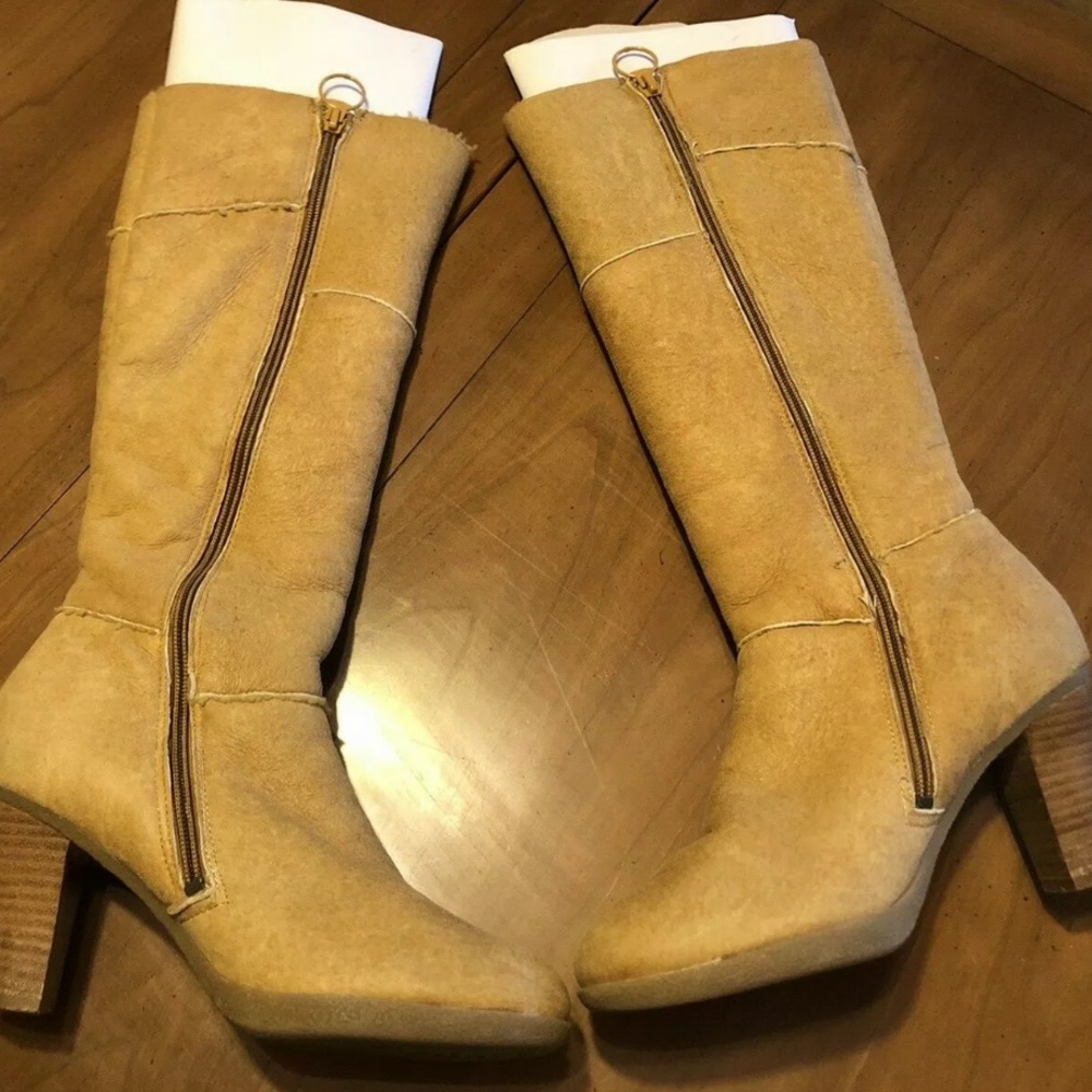 Women's Frye Shawna Fur Boots Size 7M